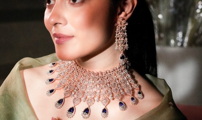 traditional necklace for saree